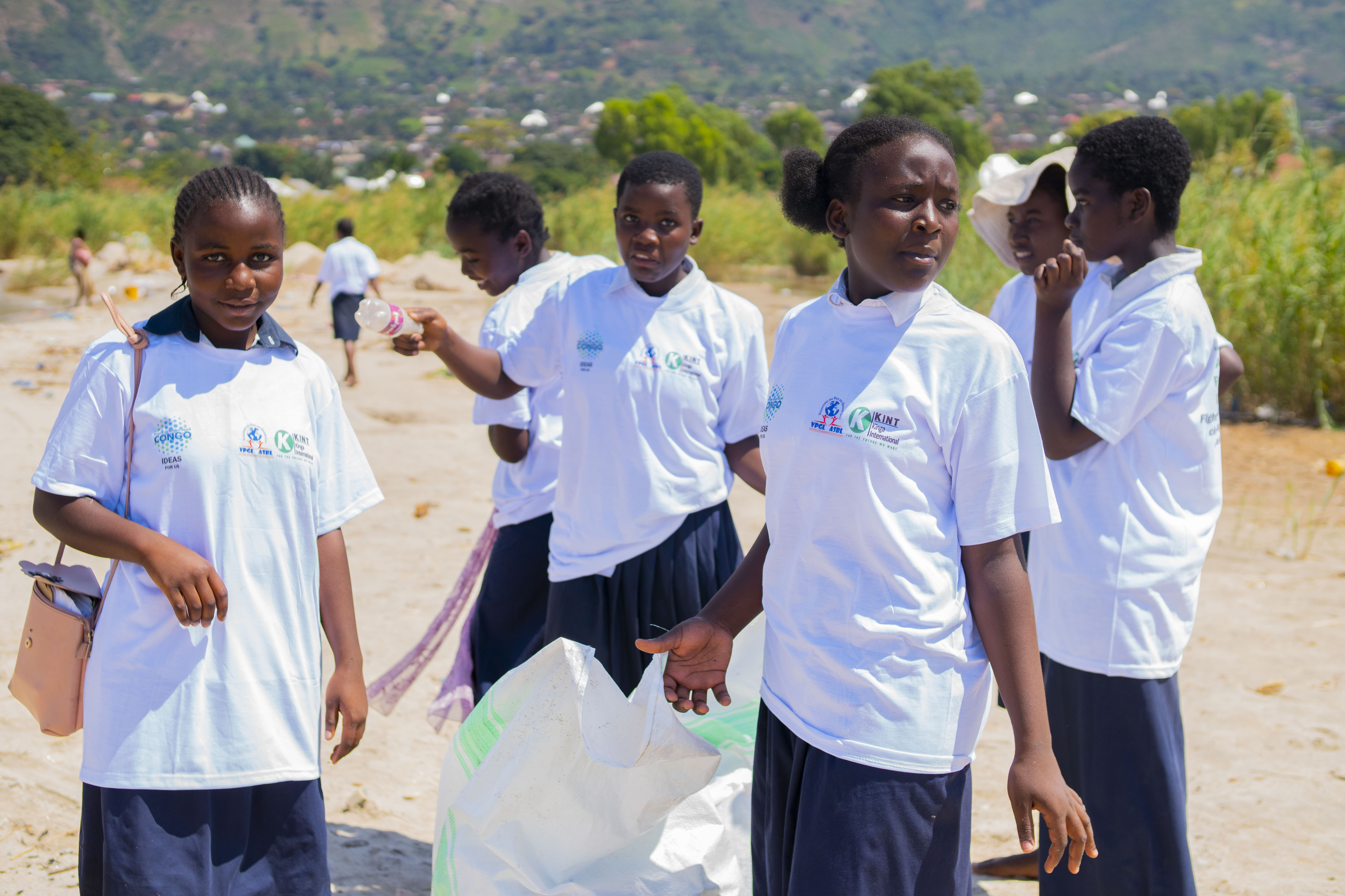 Campagne de nettoyage et sensibilisation au lac Tanganyika – Uvira